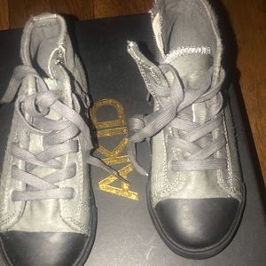 AKID BOYS SNEAKERS